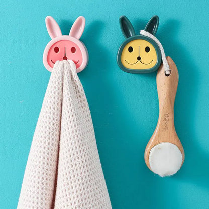 Cute Towel and Plug Organizer